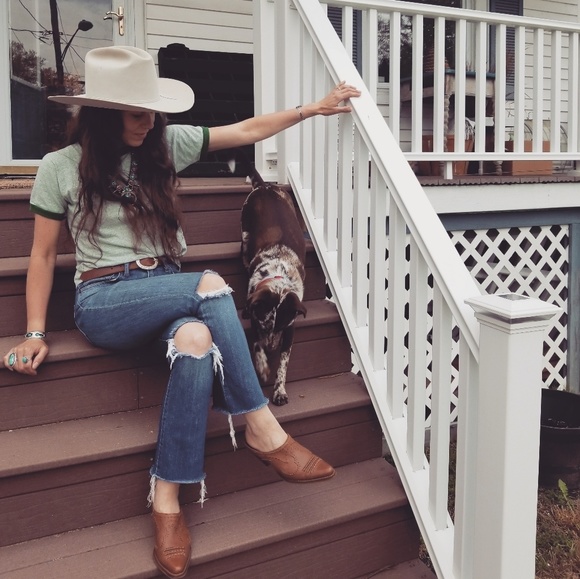 Hi, I'm Mallory! - Picture 1 of 8